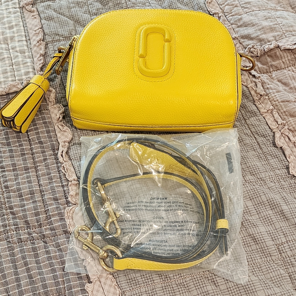 Marc Jacobs Shutter Crossbody bag - Yellow NWOT